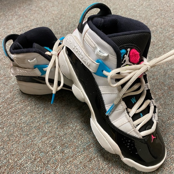 Jordan Other - Girls Air Jordan. Size 4Y. Excellent condition.